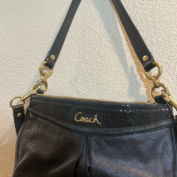 Coach Black Crossbody Bag - Picture 2 of 6